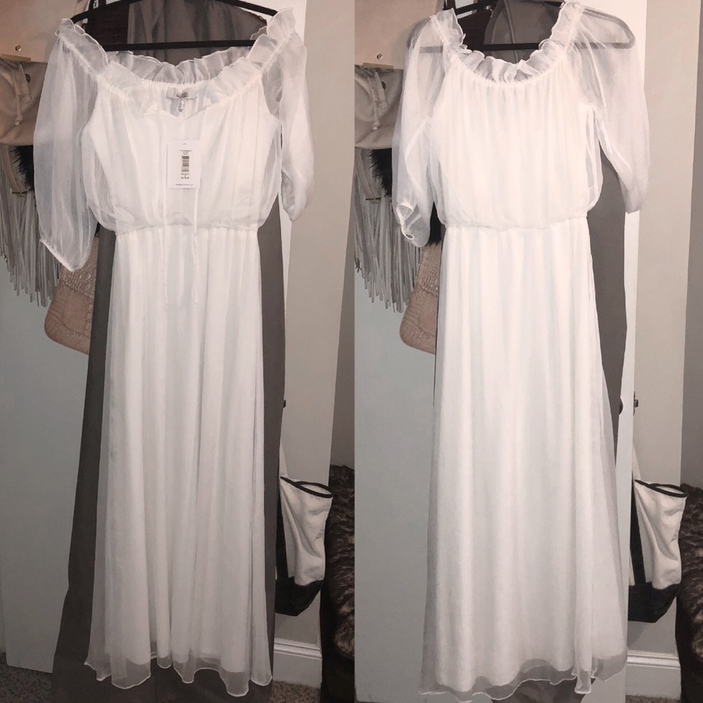 Gauzy white Maxi dress 🕊